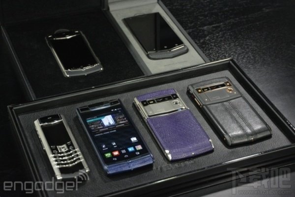 价值13万 奢华手机Vertu Signature Touch