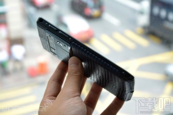 价值13万 奢华手机Vertu Signature Touch