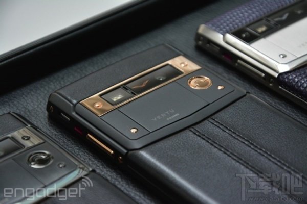 价值13万 奢华手机Vertu Signature Touch