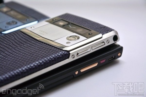 价值13万 奢华手机Vertu Signature Touch