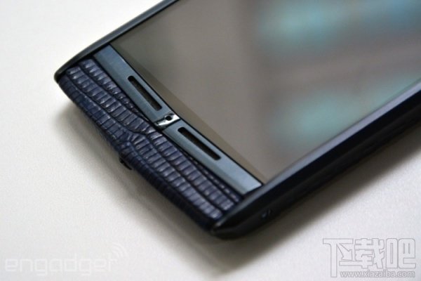 价值13万 奢华手机Vertu Signature Touch