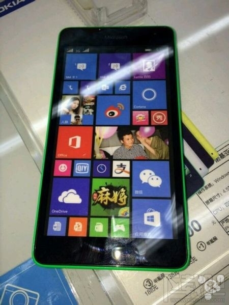 微软首款Microsoft品牌Lumia手机长啥样？