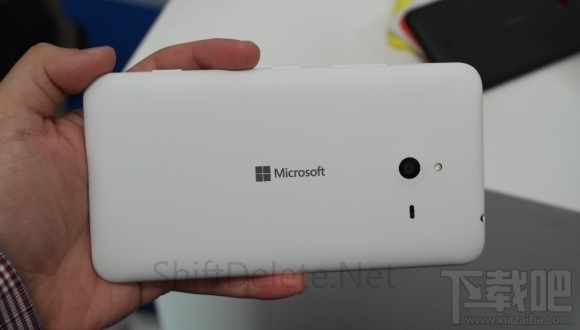 微软Lumia 1330真机曝光