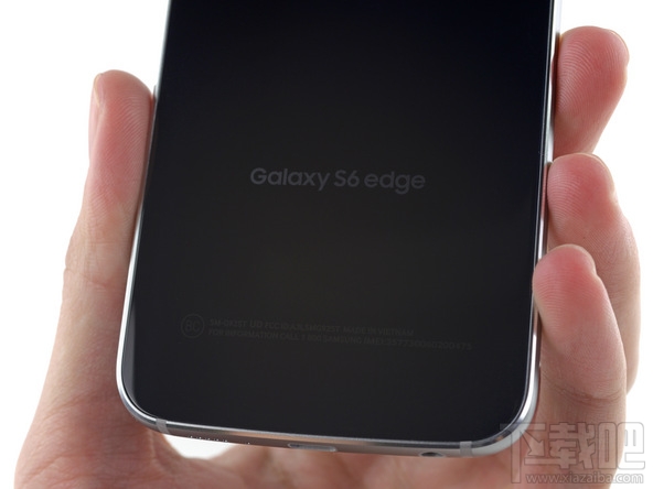 Galaxy S6 Edge拆解：大量使用胶水 难以维修