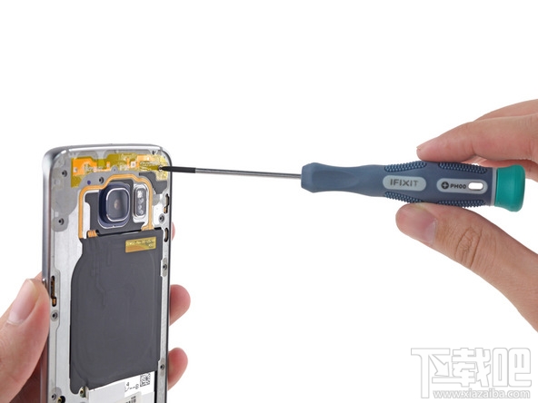 Galaxy S6 Edge拆解：大量使用胶水 难以维修