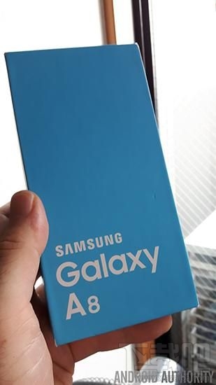 三星Galaxy A8试玩：定价过高但性能平平