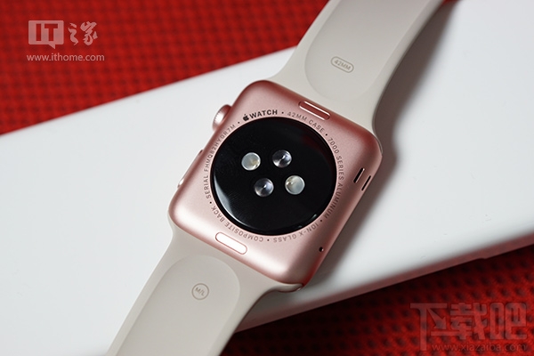 别致色彩：Apple Watch玫瑰金运动版大小款对比开箱图赏