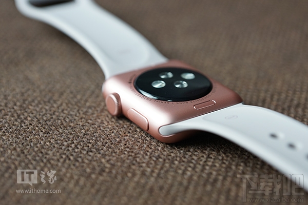 别致色彩：Apple Watch玫瑰金运动版大小款对比开箱图赏