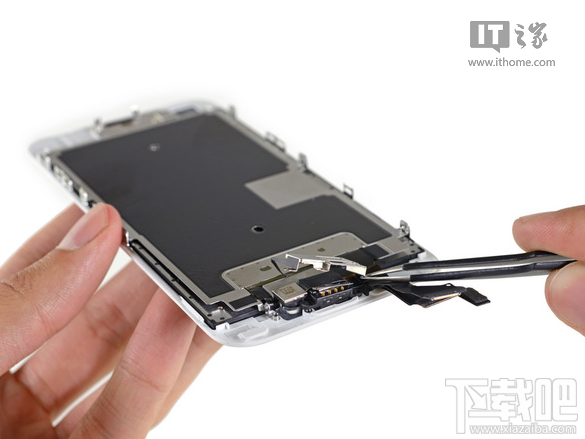 iFixit首发苹果iPhone6s玫瑰金版拆解：揭秘内在变化