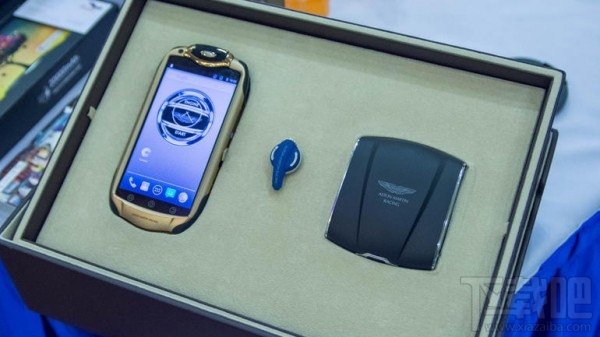PK Vertu？阿斯顿马丁欲推出土豪智能手机