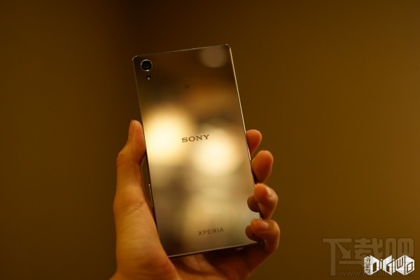 一机千色 镜像银索尼Xperia Z5尊享版开箱上手