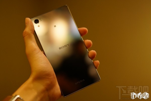 一机千色 镜像银索尼Xperia Z5尊享版开箱上手