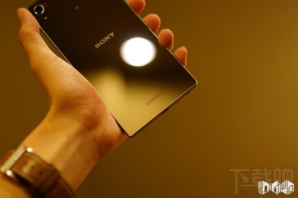 一机千色 镜像银索尼Xperia Z5尊享版开箱上手