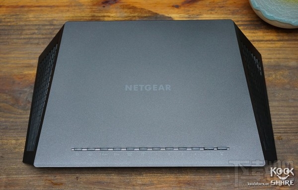 Netgear网件 R6900 AC1900无线路由器开箱评测