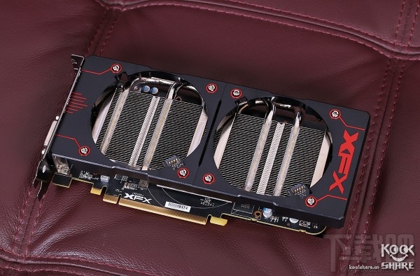 吊打GTX 960无悬念 AMD R9 380X抢先玩