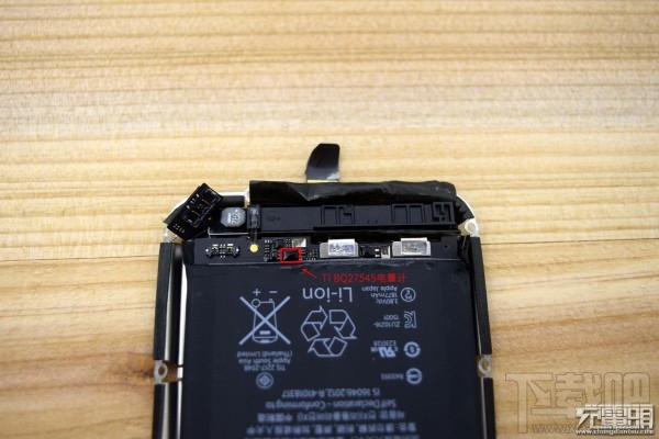 iPhone 6s Smart Battery Case拆解与评测