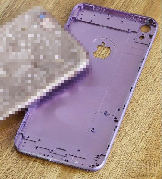 外设厂商疑似iPhone 7外壳曝光：采用四扬声器设计