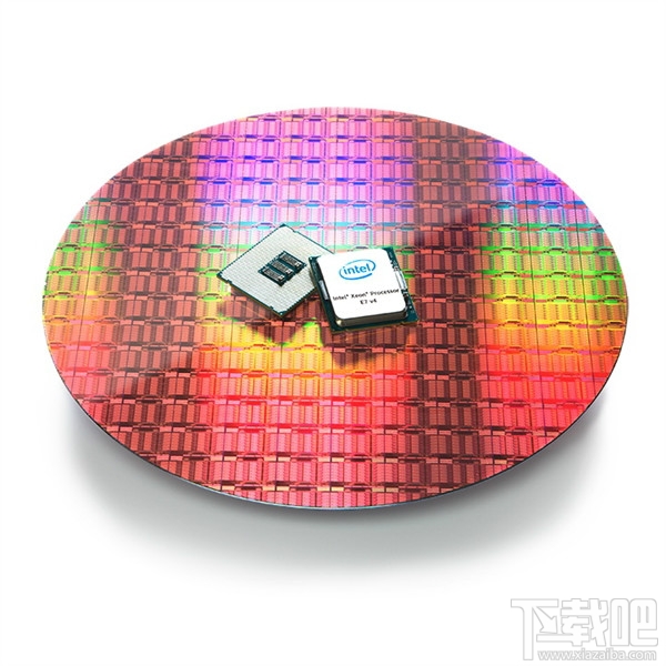 Intel Xeon E7 v4发布：全球首个24核心处理器