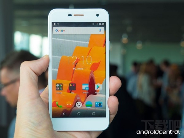 首批搭载Cyanogen OS 13手机Spark曝光