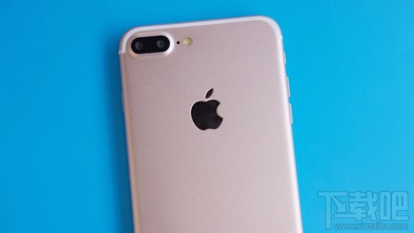 iPhone 7 Plus原型机上手视频曝光 外观并无惊喜
