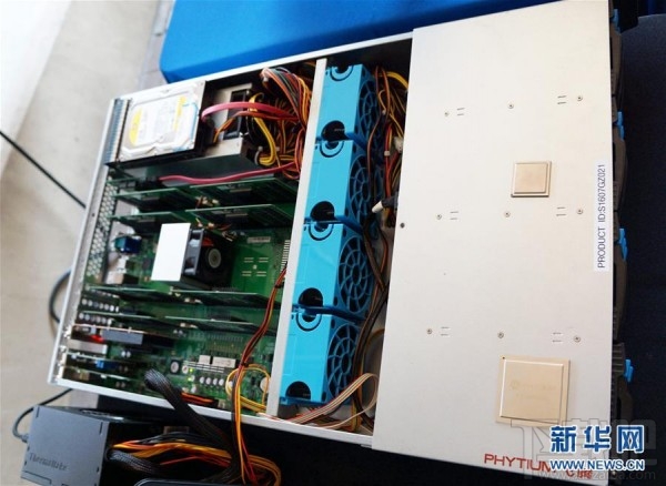 我国64核CPU首次在硅谷国际研讨会公开展示