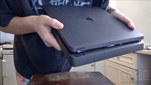 PS Neo/PS4 Slim新主机曝光售价 299美元/399美元