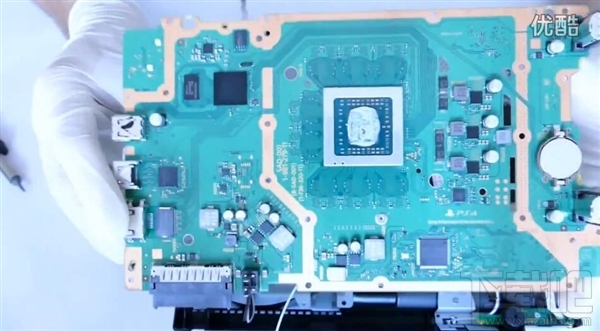 PS4 Slim拆机视频放出 主板更小