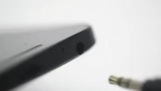 网友将“魔爪”伸向AirPods和 iPhone 7