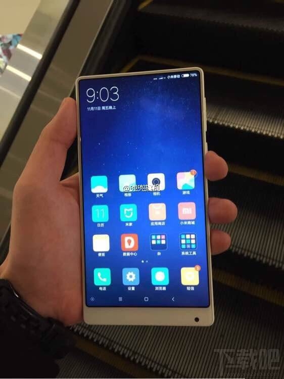 小米MIX白色版好看吗 小米MIX白色版真机上手图片
