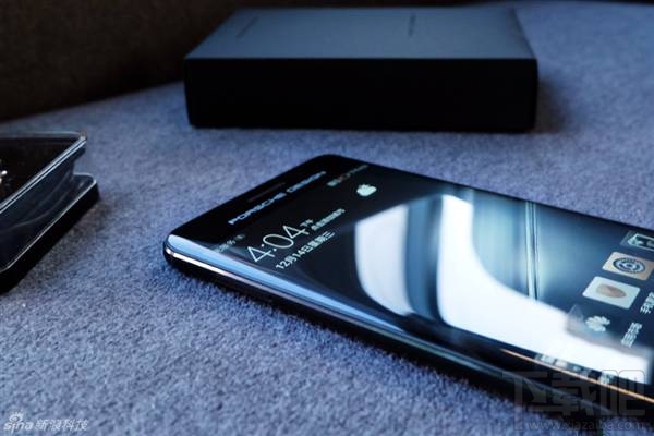 华为Mate9保时捷版有什么配件？华为Mate9保时捷真机开箱图赏