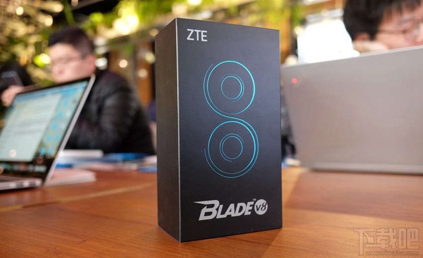 中兴BladeV8值得买吗？中兴BladeV8真机图赏