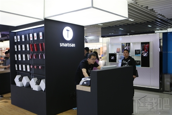 锤子科技首家线下实体店开业：强势登陆北京西单大悦城！