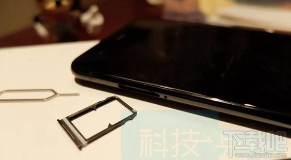 小米6能装内存卡吗？小米6支不支持TF卡扩展？
