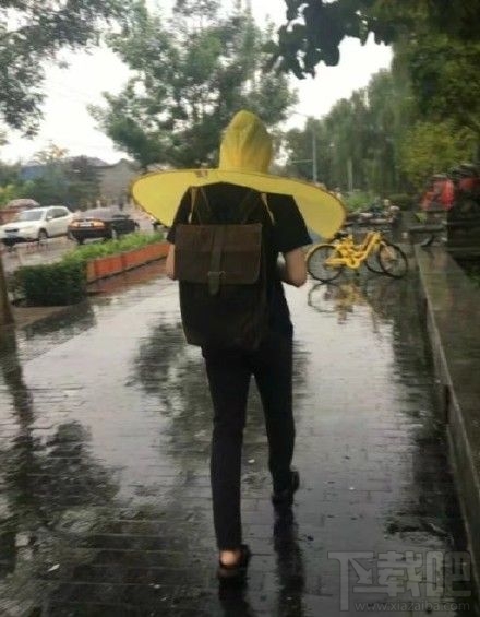 能打王者荣耀的雨伞是什么梗？能打王者荣耀的雨伞长什么样？