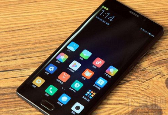 小米mix2配置怎么样？小米mix2多少钱？