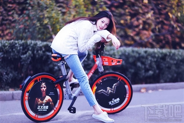 摩拜联合正义联盟推出新版摩拜 骑上你就是最酷炫的人