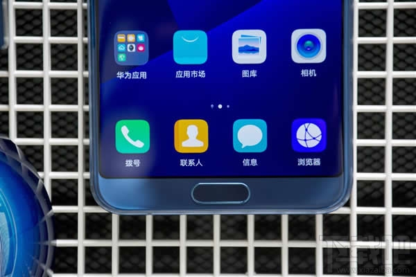 荣耀V10极光蓝怎么样？荣耀V10极光蓝图鉴