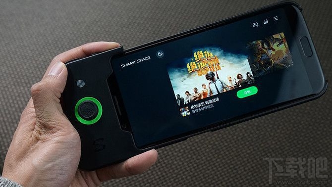 黑鲨游戏手机怎么样，玩游戏好吗？