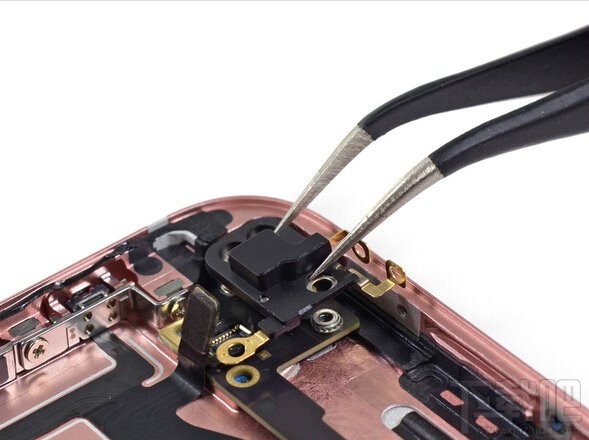 苹果iPhone6s玫瑰金版全面拆解图文解析