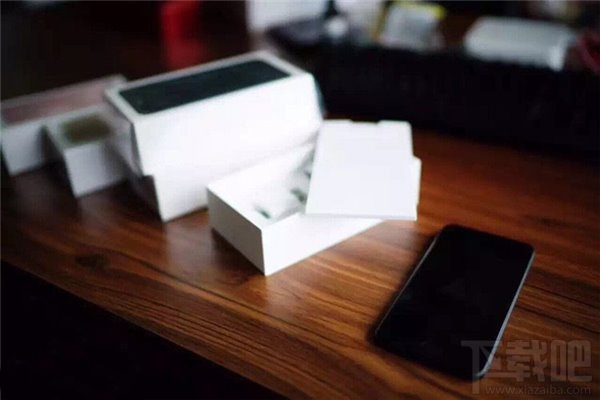 唯独少了亮黑色！网友晒苹果iPhone7/Plus国行版四色开箱图集