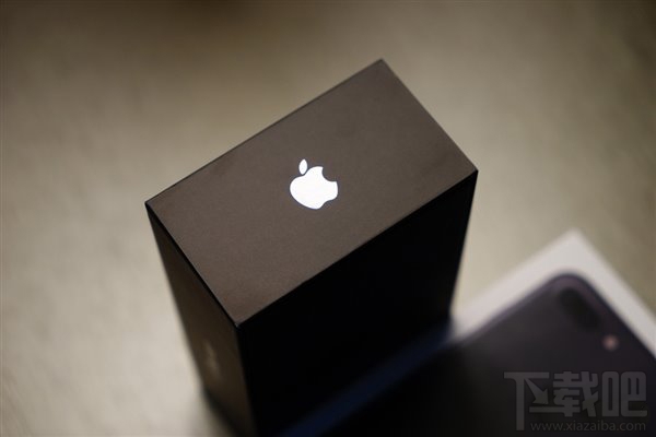 指纹收集神器？亮黑色国行苹果iPhone7/7 Plus最全开箱图集