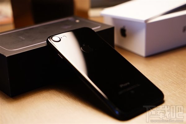 指纹收集神器？亮黑色国行苹果iPhone7/7 Plus最全开箱图集