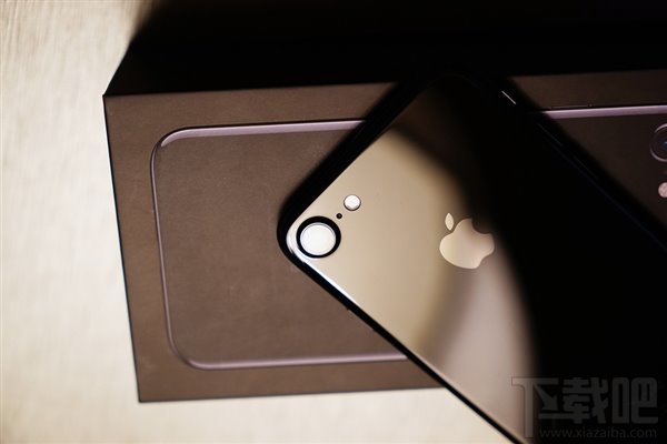 指纹收集神器？亮黑色国行苹果iPhone7/7 Plus最全开箱图集