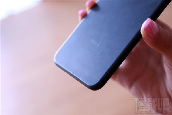 指纹收集神器？亮黑色国行苹果iPhone7/7 Plus最全开箱图集