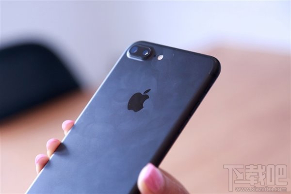 指纹收集神器？亮黑色国行苹果iPhone7/7 Plus最全开箱图集