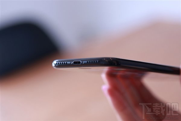 指纹收集神器？亮黑色国行苹果iPhone7/7 Plus最全开箱图集