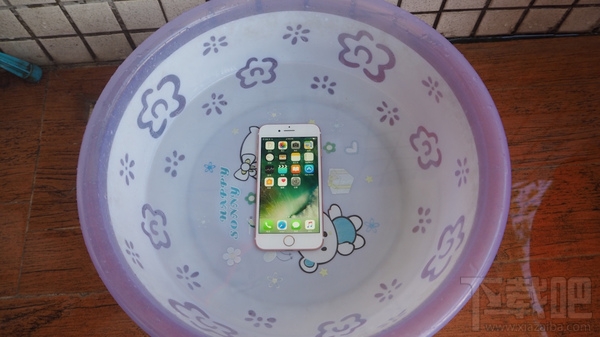 你的iPhone7脏了？洗洗就可以了