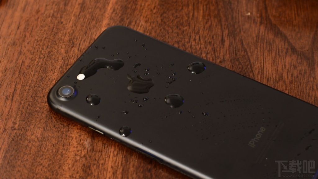 放心！iPhone7的Home键和镜头的蓝宝石还是有的