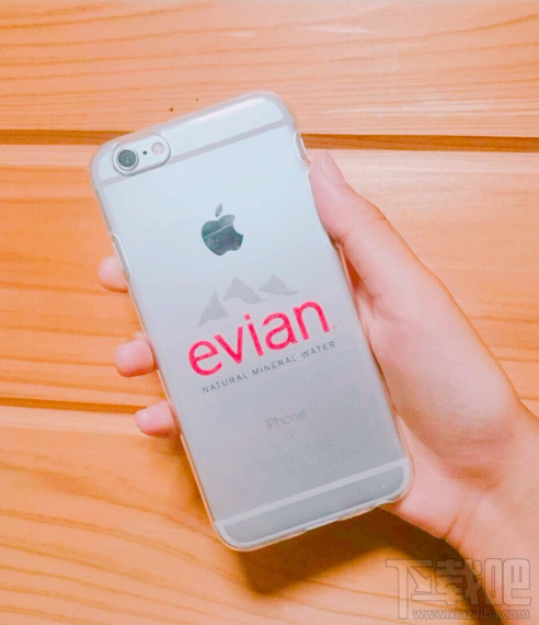 在日本这款“依云iPhone”火了