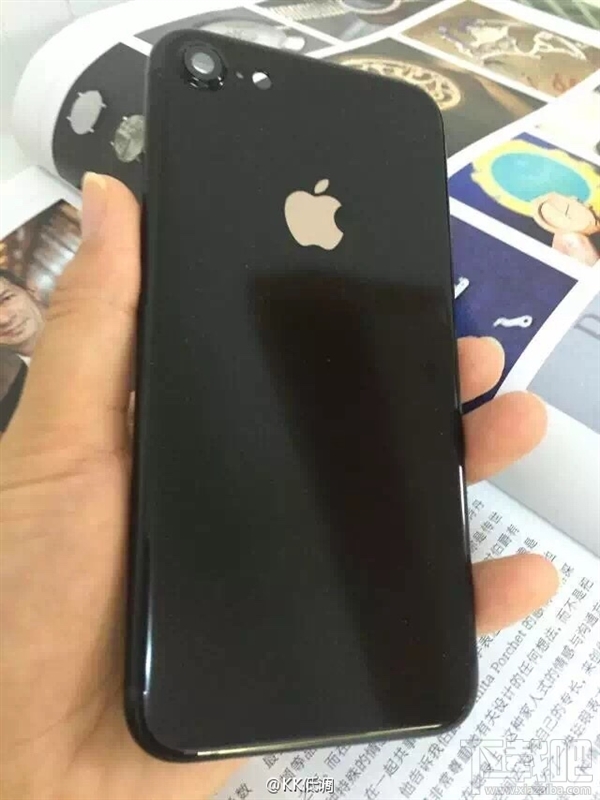 充满黑科技的华强北：百十块iPhone6爆改成亮黑iPhone7